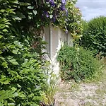 Bed and Breakfast Rose Garden