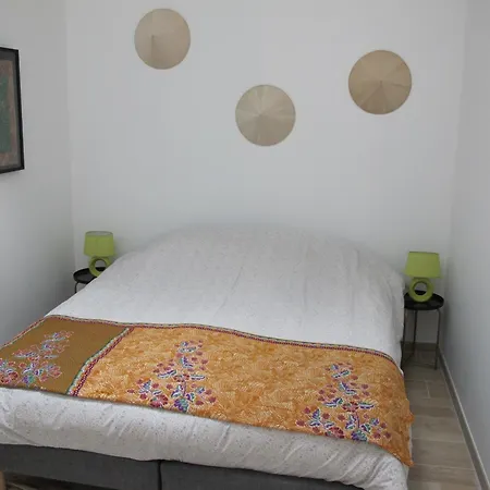 Rose Garden Oda ve Kahvaltı 3*