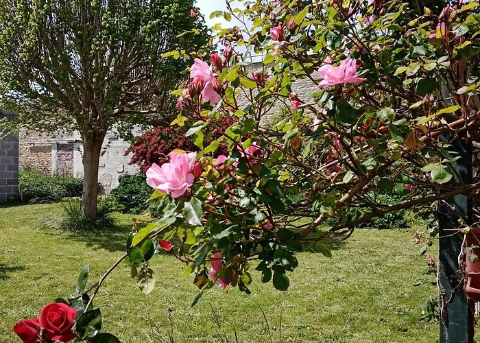 Rose Garden לינה וארוחת בוקר 3*