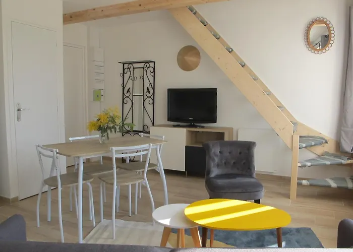 Rose Garden 3* באיו