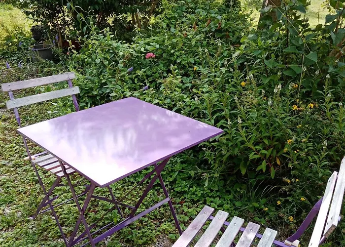 לינה וארוחת בוקר Rose Garden באיו