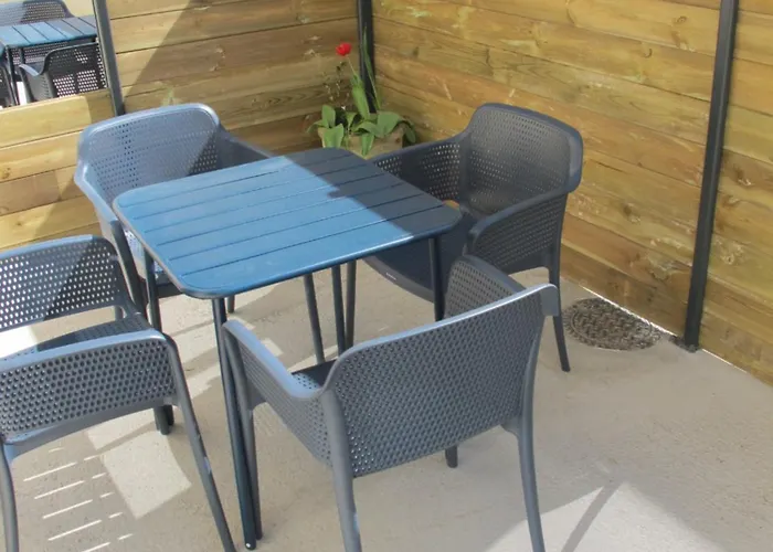 Rose Garden 3* באיו