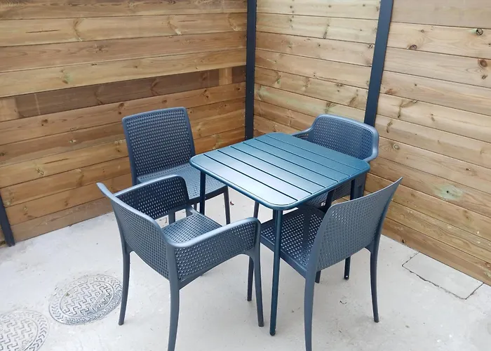 Rose Garden לינה וארוחת בוקר